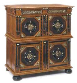 Oak Chest